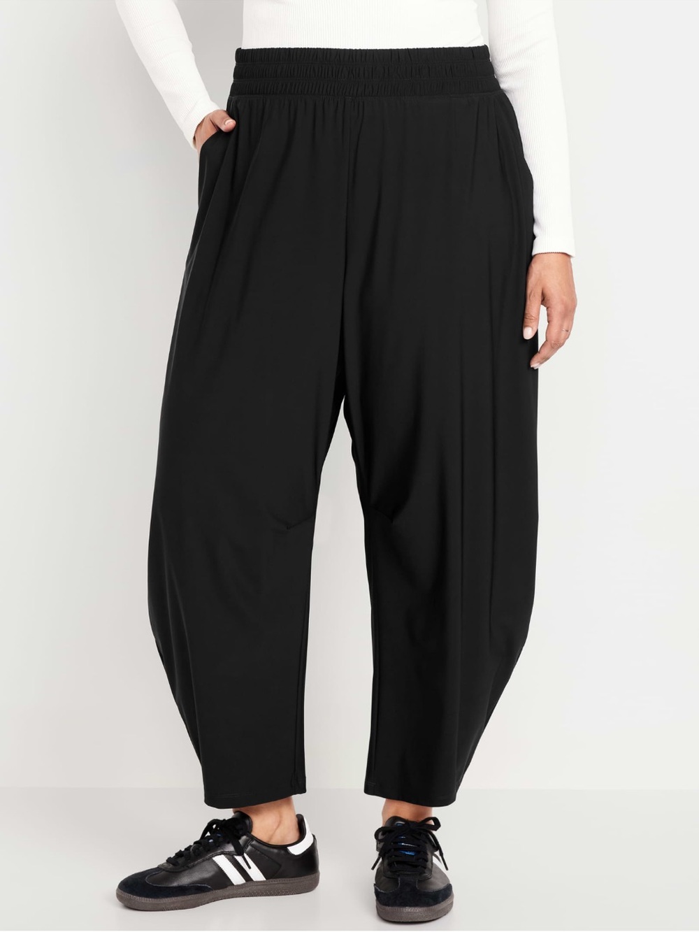 NWOT Old Navy Black High Waisted SleekTech Barrel Ankle Pants.